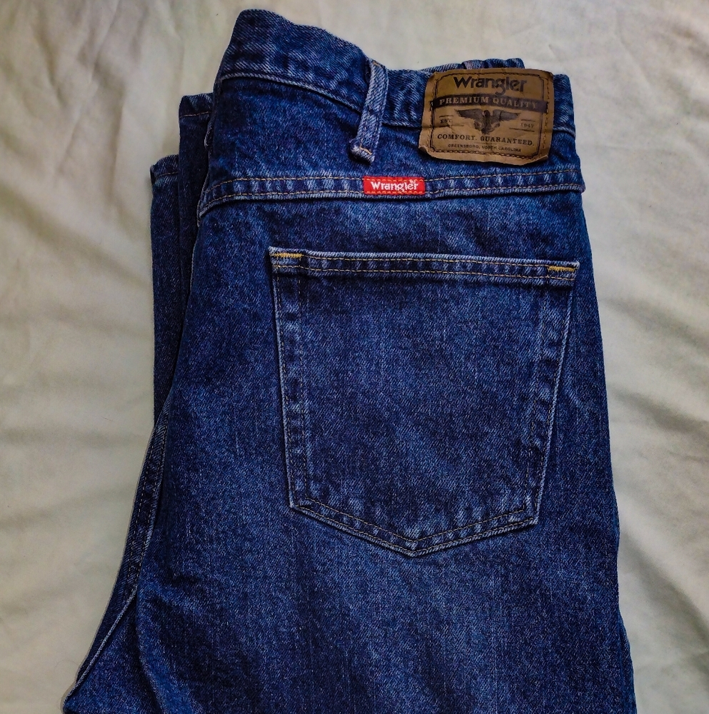 Wrangler 40w x 30L Regular Fit Jeans.